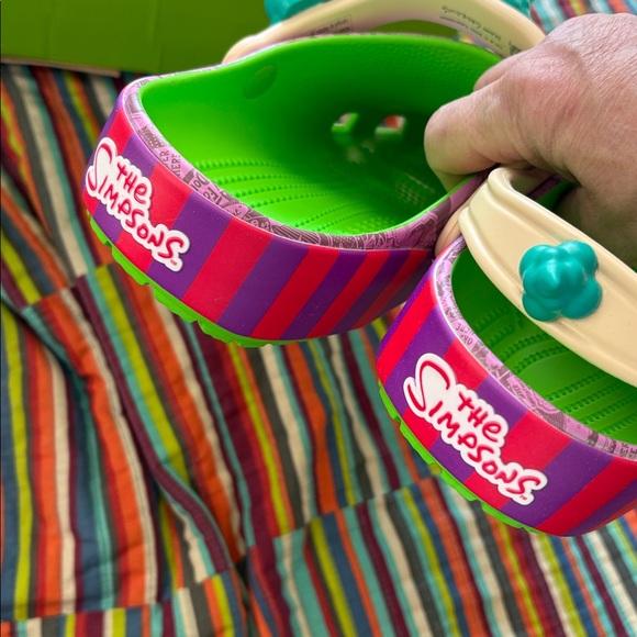 CROCS Pink Clogs with Blue Accents and Fun Charms size men 9 women’s 11 new - Picture 5 of 15